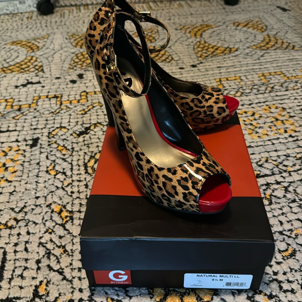 G by Guess, Leopard and Red, Size 8.5 M